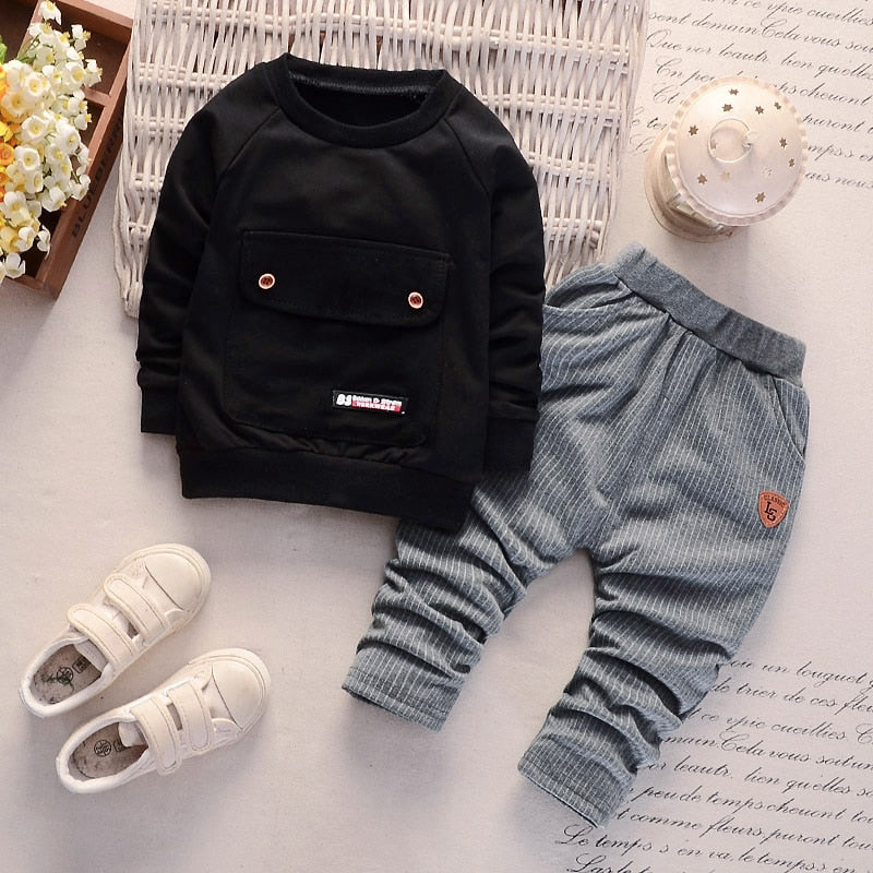 PatPat 2020 New Autumn and Winter Pocket Front Sweatshirt and Pants Set for Toddler Boy Sets Baby and Kids Clothing