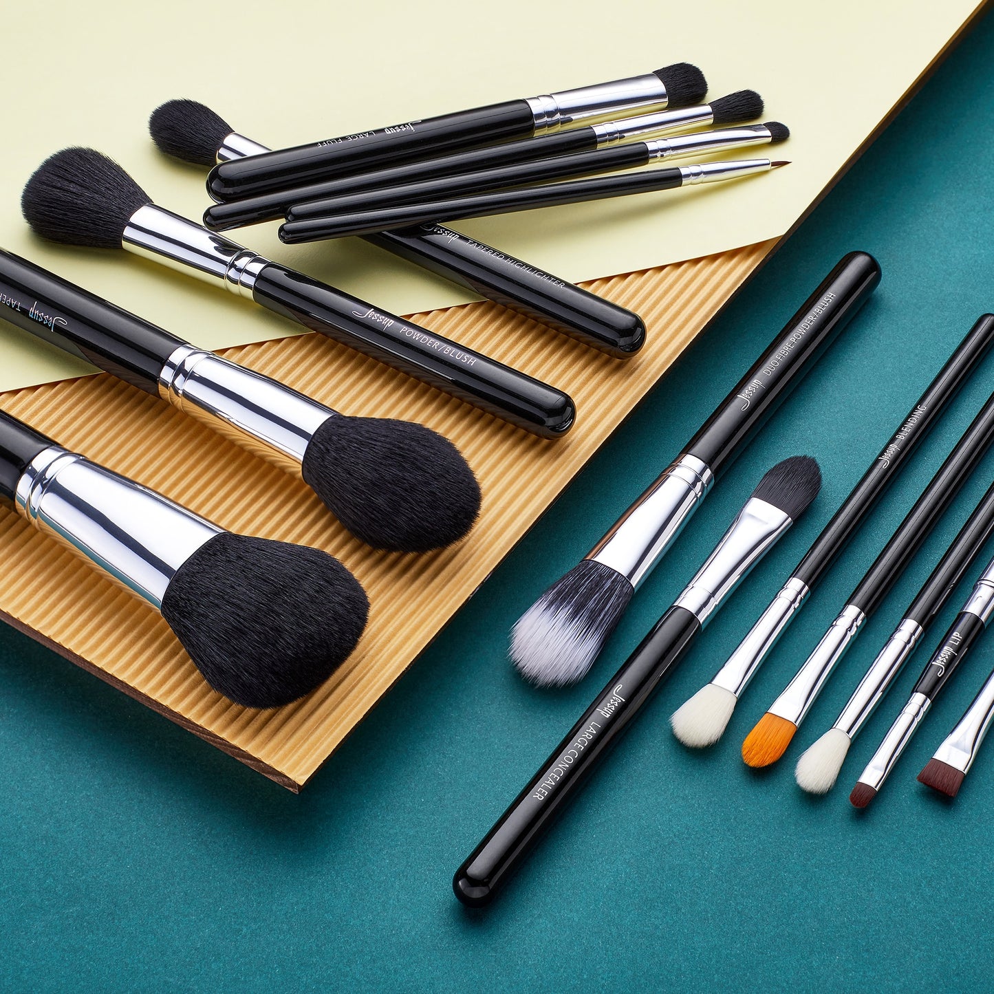 Makeup Brushes Set 15pcs Cosmetic Make up Powder Foundation Eyeshadow Eyeliner Lip Black T092