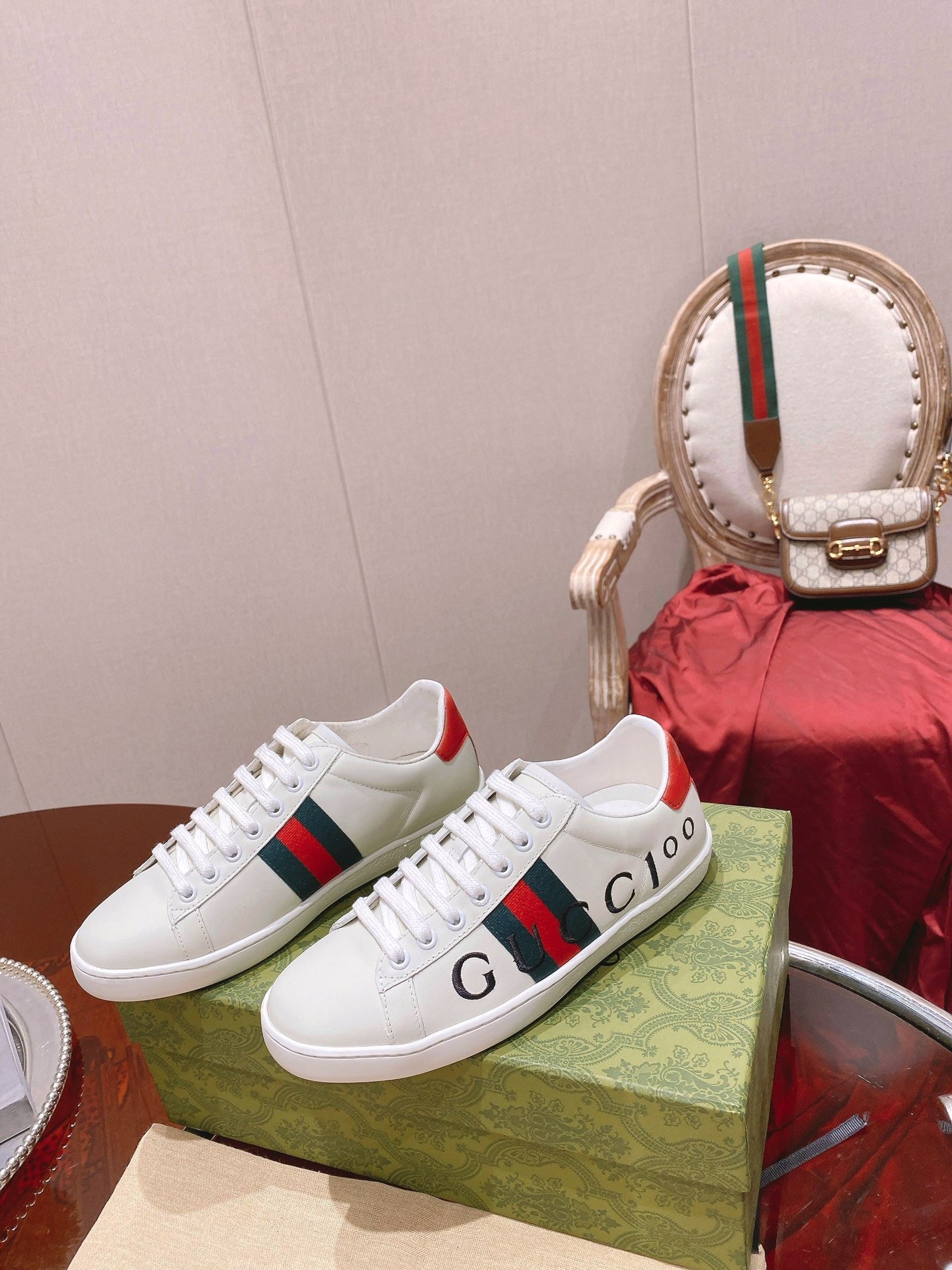 GUCC Gucci ACE 100th Anniversary Versatile Low Top Fashion Board